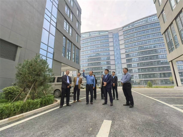 勁牛集團迎來兩起重要客人