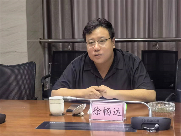 濟南市發(fā)改委對口支援辦處長（東西協(xié)作總指揮）徐暢達